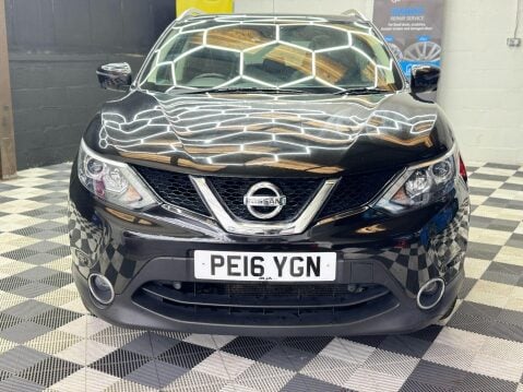 Nissan Qashqai 1.2 DIG-T Tekna 2WD Euro 6 (s/s) 5dr 2