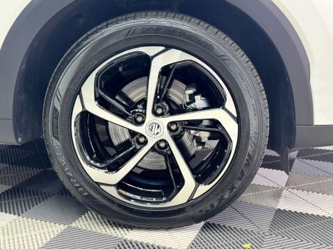 MG HS 1.5 T-GDI Trophy Euro 6 (s/s) 5dr 22