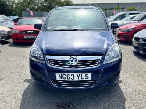 Vauxhall Zafira 1.8 16V Exclusiv Euro 5 5dr 4