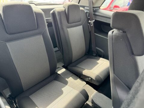 Vauxhall Zafira 1.8 16V Exclusiv Euro 5 5dr 13