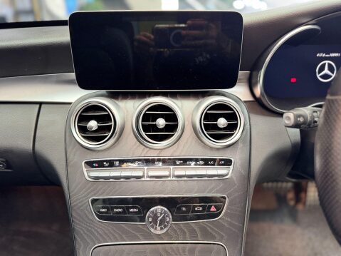 Mercedes-Benz C Class 2.0 C300d AMG Line (Premium Plus) G-Tronic+ Euro 6 (s/s) 5dr 28