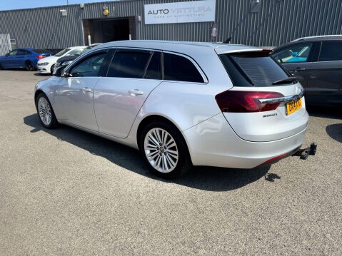 Vauxhall Insignia 2.0 CDTi ecoFLEX Tech Line Sports Tourer Euro 5 (s/s) 5dr 14