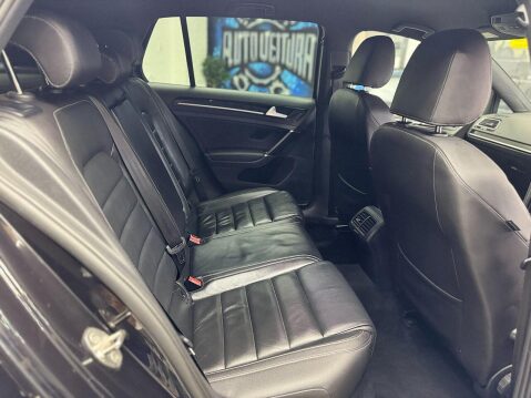 Volkswagen Golf Golf R Hatchback 1 Automatic Petrol 34