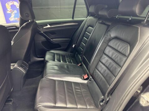 Volkswagen Golf Golf R Hatchback 1 Automatic Petrol 31