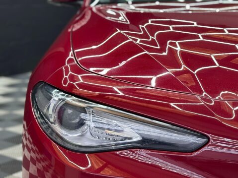 Alfa Romeo Giulia 2.2 TD Speciale Auto Euro 6 (s/s) 4dr 41