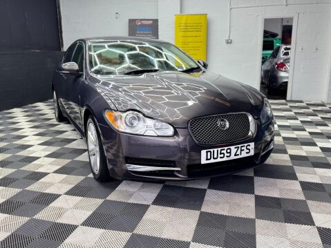 Jaguar XF 3.0d V6 Luxury Saloon 4dr Diesel Auto Euro 5 (240 ps) 1