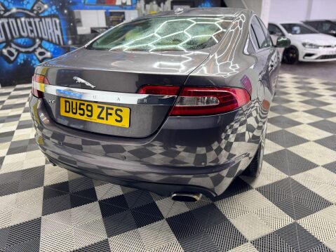 Jaguar XF 3.0d V6 Luxury Saloon 4dr Diesel Auto Euro 5 (240 ps) 12
