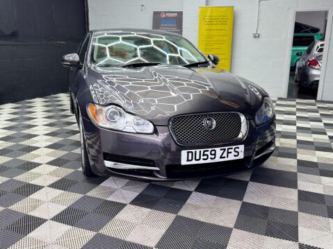 Jaguar XF 3.0d V6 Luxury Saloon 4dr Diesel Auto Euro 5 (240 ps) 2