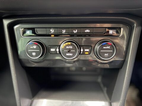 Volkswagen Tiguan 2.0 TDI BlueMotion Tech SE Navigation Euro 6 (s/s) 5dr 45