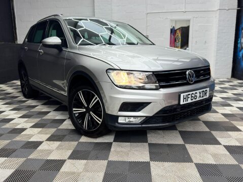 Volkswagen Tiguan 2.0 TDI BlueMotion Tech SE Navigation Euro 6 (s/s) 5dr 8