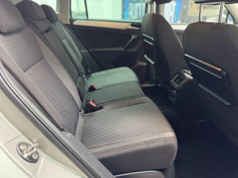 Volkswagen Tiguan 2.0 TDI BlueMotion Tech SE Navigation Euro 6 (s/s) 5dr 35