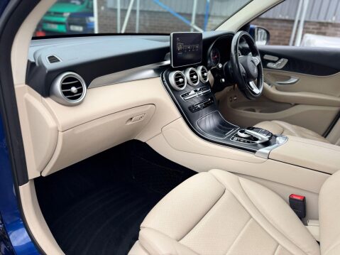 Mercedes-Benz GLC 2.0 GLC250 Sport (Premium Plus) G-Tronic 4MATIC Euro 6 (s/s) 5dr 27