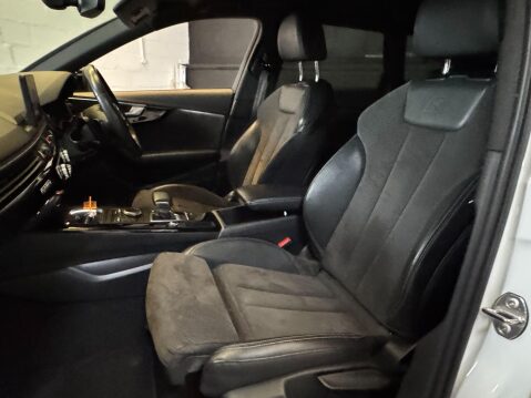 Audi A4 2.0 TDI Black Edition S Tronic quattro Euro 6 (s/s) 5dr 54