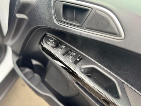 Ford B-Max 1.4 Zetec Euro 5 5dr 36