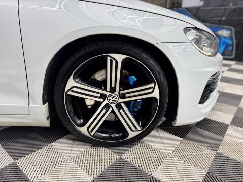 Volkswagen Scirocco 2.0 TSI BlueMotion Tech R DSG Euro 6 (s/s) 3dr 37