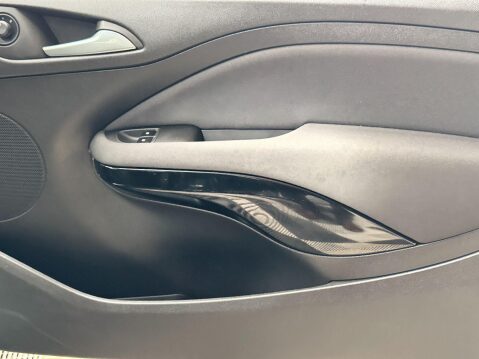 Vauxhall Adam 1.2i GLAM Euro 6 3dr 38