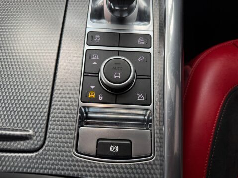 Land Rover Range Rover Sport 3.0 SD V6 HSE Dynamic Auto 4WD Euro 6 (s/s) 5dr 29