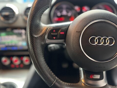 Audi TT 2.0 TDI Black Edition quattro Euro 5 3dr 39