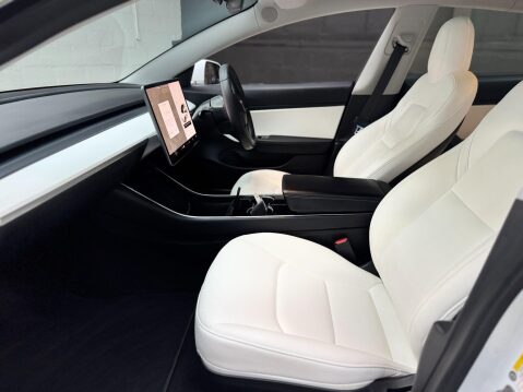 Tesla Model 3 (Dual Motor) Performance Auto 4WDE 4dr (Performance Upgrade) 64