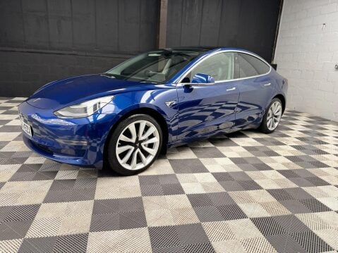 Tesla Model 3 (Dual Motor) Long Range Auto 4WDE 4dr 10