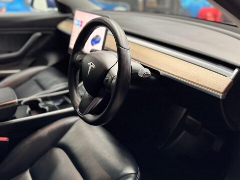 Tesla Model 3 (Dual Motor) Long Range Auto 4WDE 4dr 18