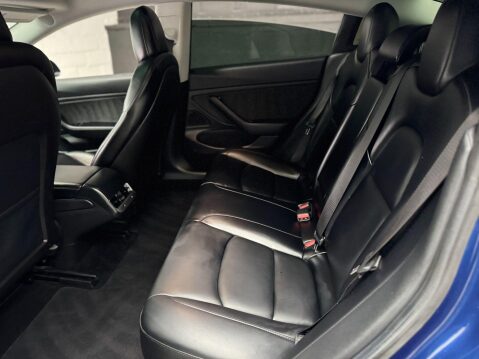 Tesla Model 3 (Dual Motor) Long Range Auto 4WDE 4dr 21