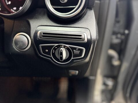 Mercedes-Benz GLC 2.1 GLC220d AMG Line G-Tronic 4MATIC Euro 6 (s/s) 5dr 37