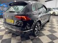 Volkswagen Tiguan 2.0 TDI R-Line Tech DSG 4Motion Euro 6 (s/s) 5dr 28