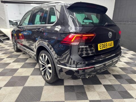 Volkswagen Tiguan 2.0 TDI R-Line Tech DSG 4Motion Euro 6 (s/s) 5dr 23