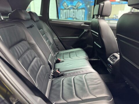 Volkswagen Tiguan 2.0 TDI R-Line Tech DSG 4Motion Euro 6 (s/s) 5dr 50