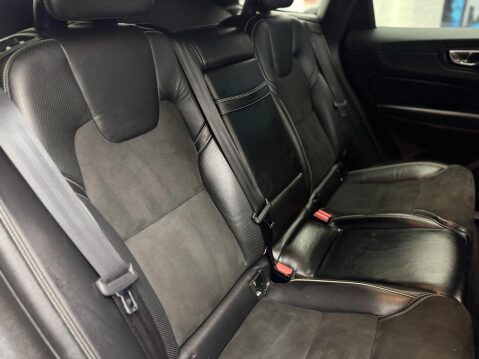 Volvo XC60 2.0 D4 R-Design Auto AWD Euro 6 (s/s) 5dr 45