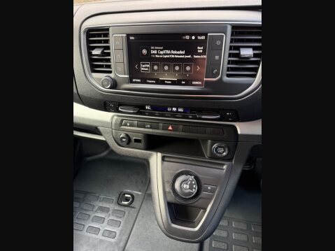 Vauxhall Vivaro 2.0 Turbo D 3100 GS Auto L1 H1 Euro 6 (s/s) 6dr 27