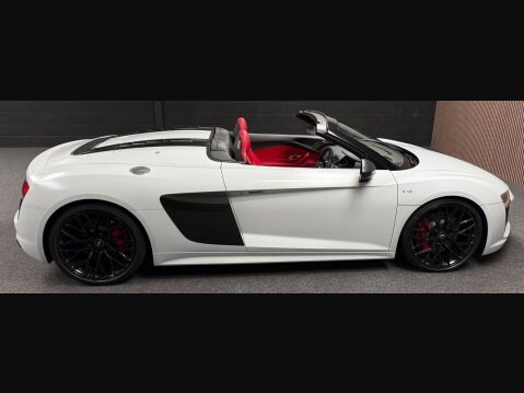 Audi R8 5.2 FSI V10 Spyder S Tronic quattro Euro 6 (s/s) 2dr 19