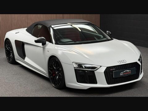 Audi R8 5.2 FSI V10 Spyder S Tronic quattro Euro 6 (s/s) 2dr 5