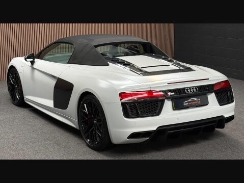 Audi R8 5.2 FSI V10 Spyder S Tronic quattro Euro 6 (s/s) 2dr 9