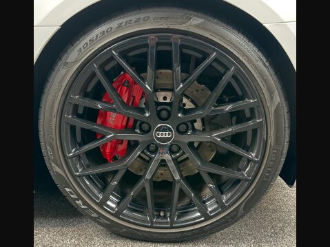 Audi R8 5.2 FSI V10 Spyder S Tronic quattro Euro 6 (s/s) 2dr 22