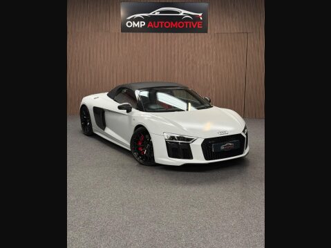 Audi R8 5.2 FSI V10 Spyder S Tronic quattro Euro 6 (s/s) 2dr 1