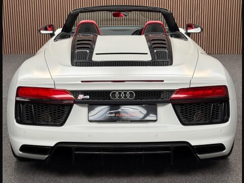 Audi R8 5.2 FSI V10 Spyder S Tronic quattro Euro 6 (s/s) 2dr 13