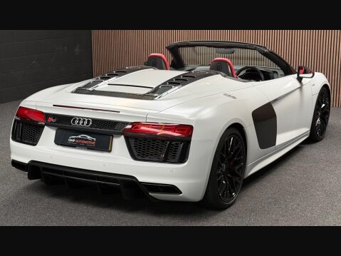 Audi R8 5.2 FSI V10 Spyder S Tronic quattro Euro 6 (s/s) 2dr 14