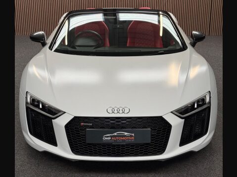 Audi R8 5.2 FSI V10 Spyder S Tronic quattro Euro 6 (s/s) 2dr 17