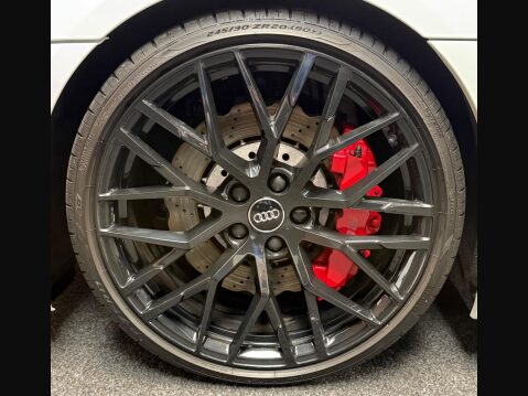 Audi R8 5.2 FSI V10 Spyder S Tronic quattro Euro 6 (s/s) 2dr 23