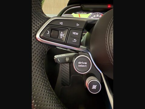 Audi R8 5.2 FSI V10 Spyder S Tronic quattro Euro 6 (s/s) 2dr 41