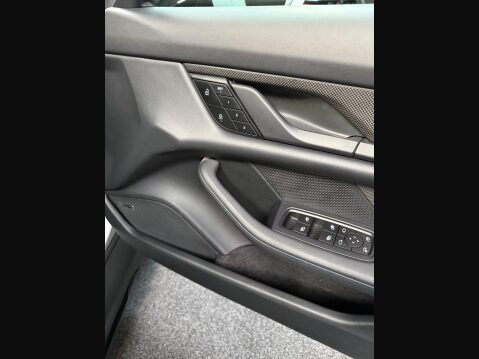 Porsche Taycan Performance Plus 93.4kWh 4 Cross Turismo Auto 4WD 5dr (11kW Charger) 33