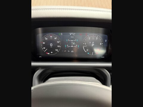 Land Rover Defender 3.0 D300 MHEV X-Dynamic HSE Auto 4WD Euro 6 (s/s) 5dr 52