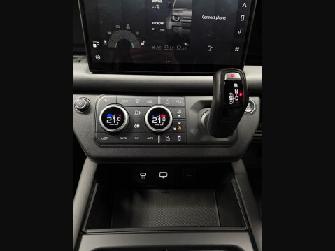 Land Rover Defender 3.0 D300 MHEV X-Dynamic HSE Auto 4WD Euro 6 (s/s) 5dr 53