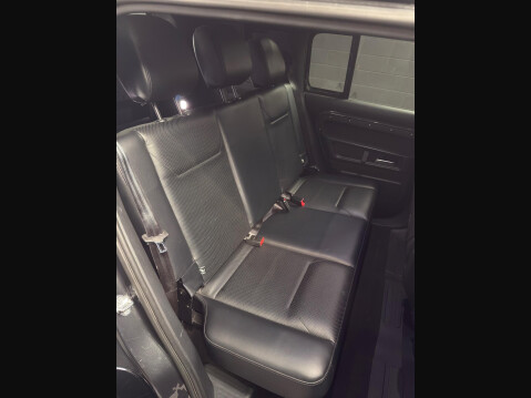 Land Rover Defender 3.0 D300 MHEV X-Dynamic HSE Hard Top SUV Auto 4WD MWB Euro 6 (s/s) 5dr 24