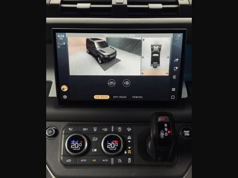 Land Rover Defender 3.0 D300 MHEV X-Dynamic HSE Hard Top SUV Auto 4WD MWB Euro 6 (s/s) 5dr 28