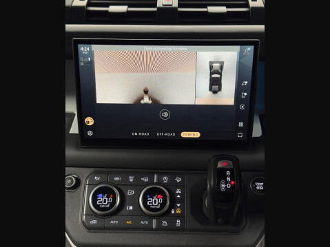 Land Rover Defender 3.0 D300 MHEV X-Dynamic HSE Hard Top SUV Auto 4WD MWB Euro 6 (s/s) 5dr 30