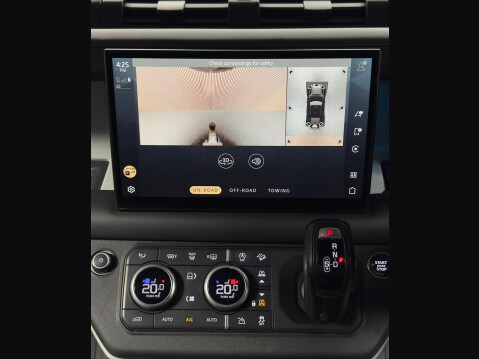 Land Rover Defender 3.0 D300 MHEV X-Dynamic HSE Hard Top SUV Auto 4WD MWB Euro 6 (s/s) 5dr 31