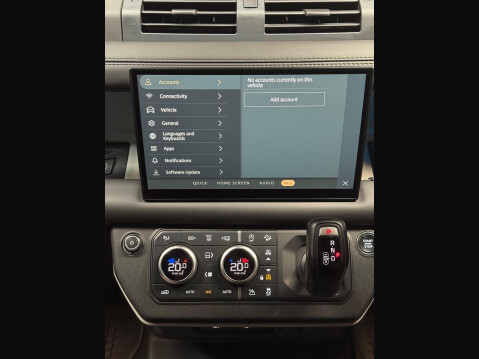 Land Rover Defender 3.0 D300 MHEV X-Dynamic HSE Hard Top SUV Auto 4WD MWB Euro 6 (s/s) 5dr 38